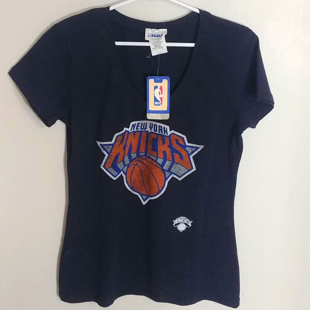 NBA N.Y Knicks Ladies Short Sleeve NWT Large